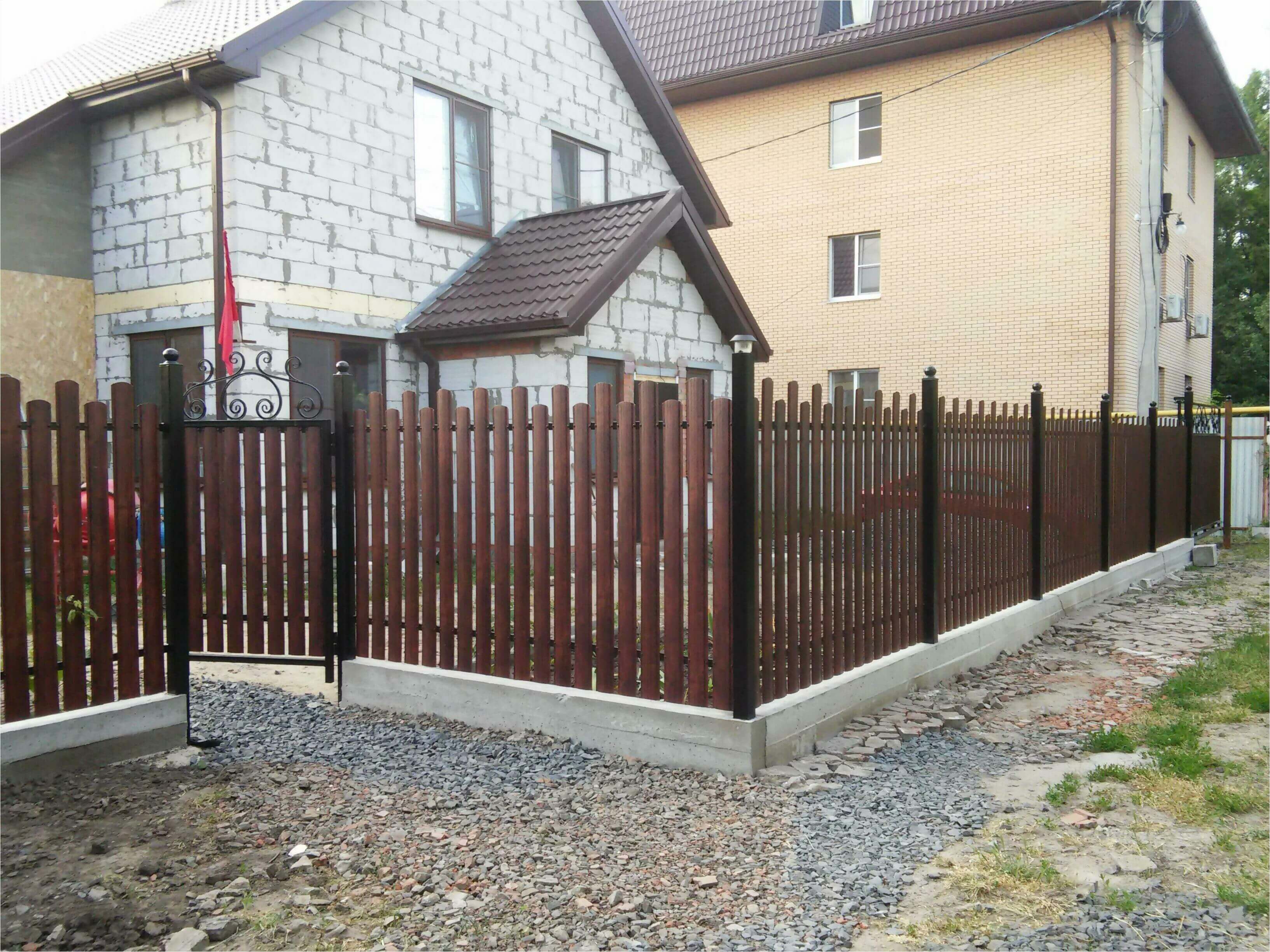 Забор из штакетника 90м фото5 в Саратове