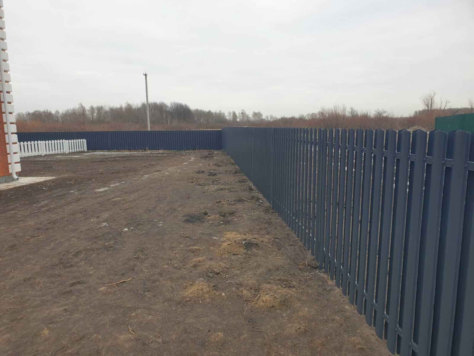 Забор из штакетника 230м Серый Графит фото2 в Саратове