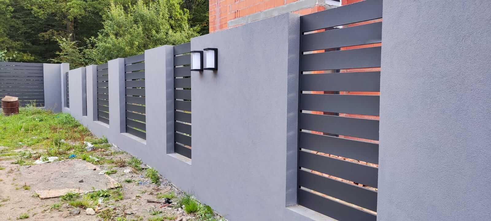 забор из металлопланкена RAL7024 Серый Графит МАТТЕ фото6 в Саратове