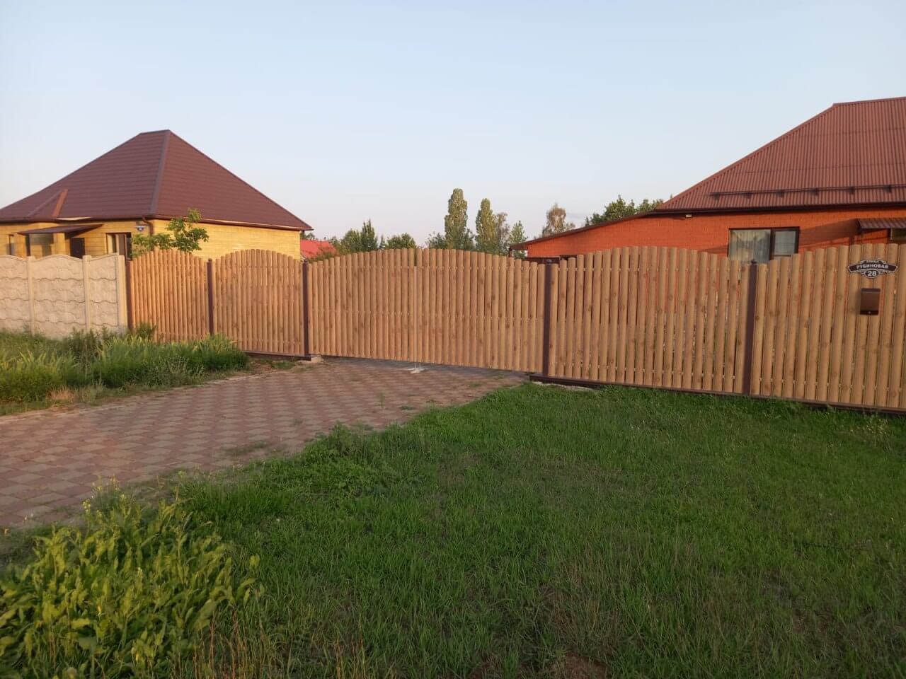 Забор из евроштакетника 24м Клен Светлый SteelArt фото 2 в Саратове