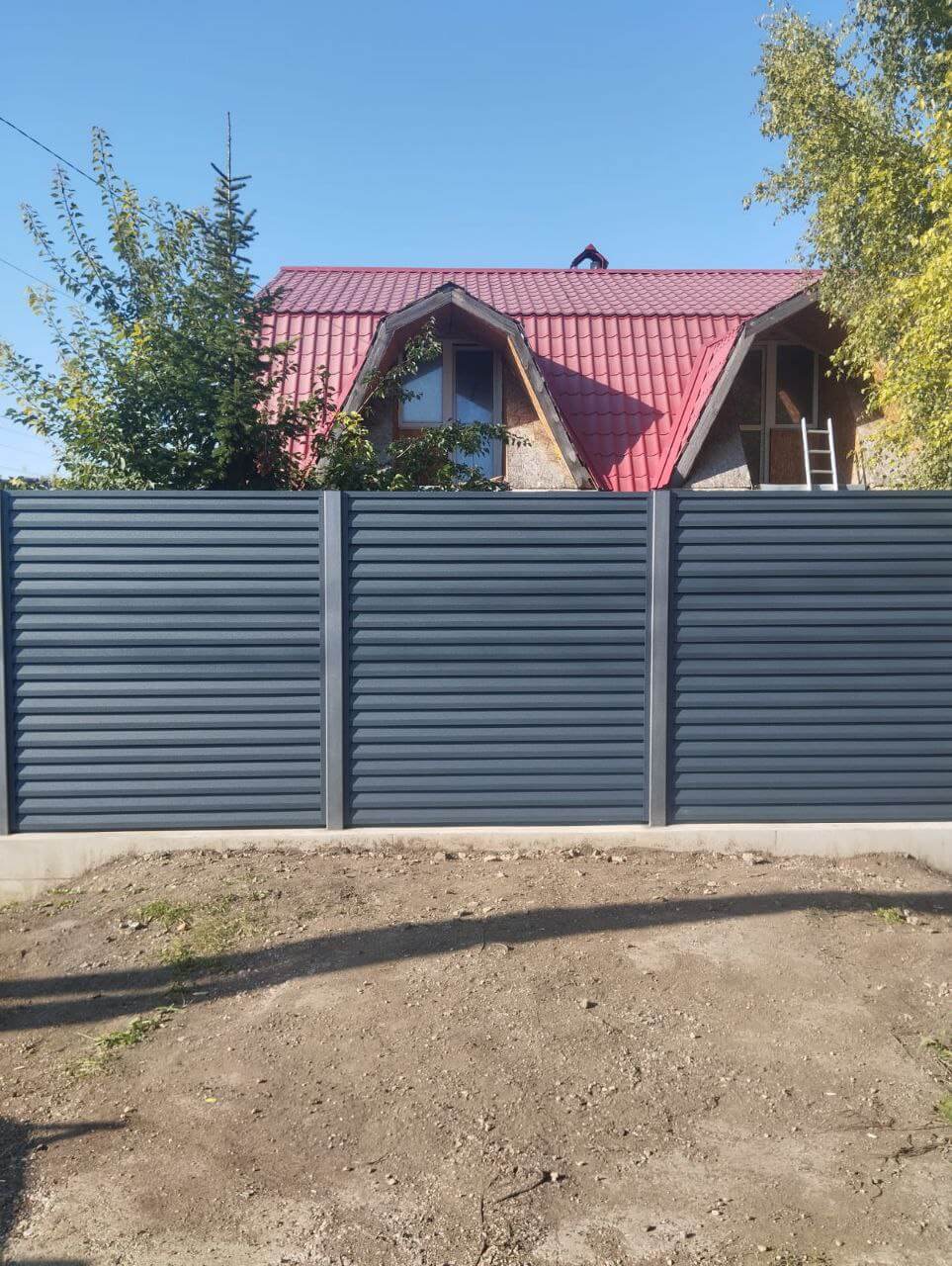 Забор-жалюзи из ламелей Реснички 54м RAL7024/7024 Серый Графит двусторонний МАТТЕ в Саратове