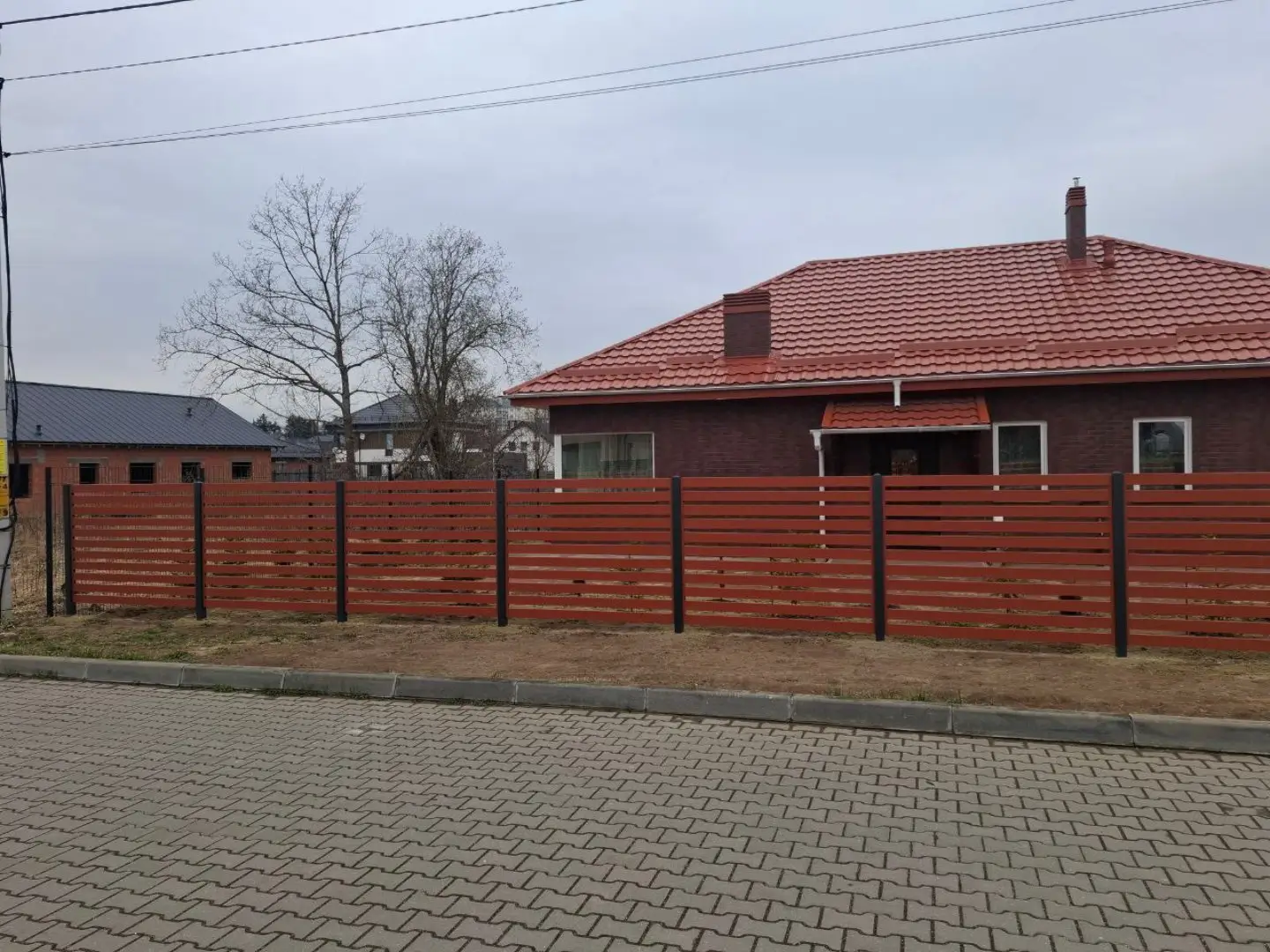 Забор-ранчо из металлопланкена 18м RAL8004 Терракотовый фото 3 в Саратове